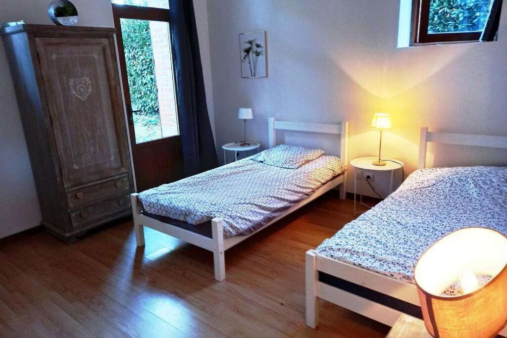Suite Dans Le Jardin Du Chateau Agonges Exterior foto